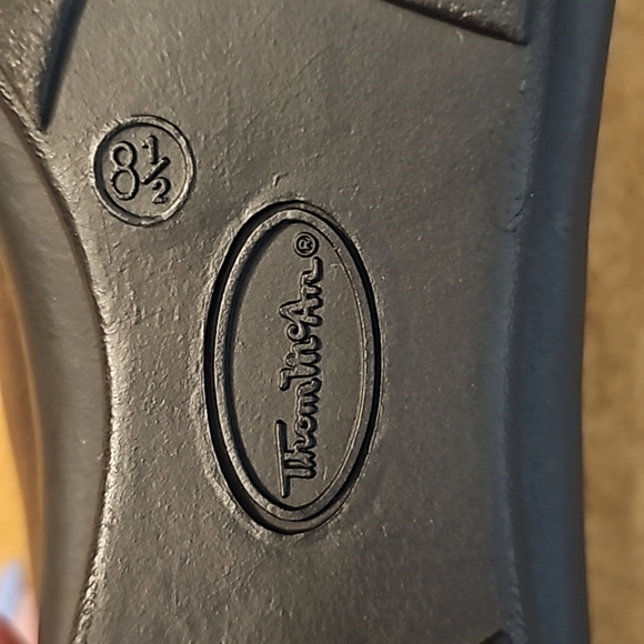 Flats - Picture 12 of 14